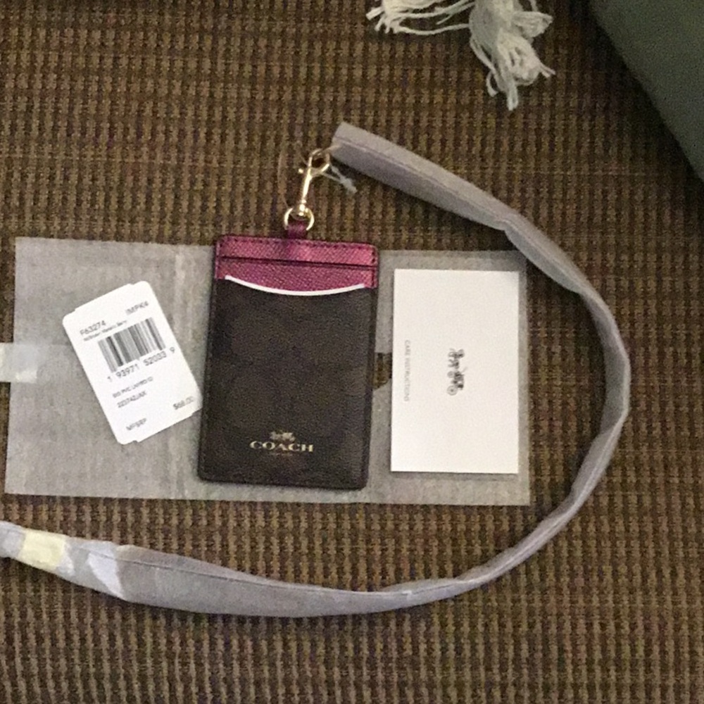 COACH ID LANYARD